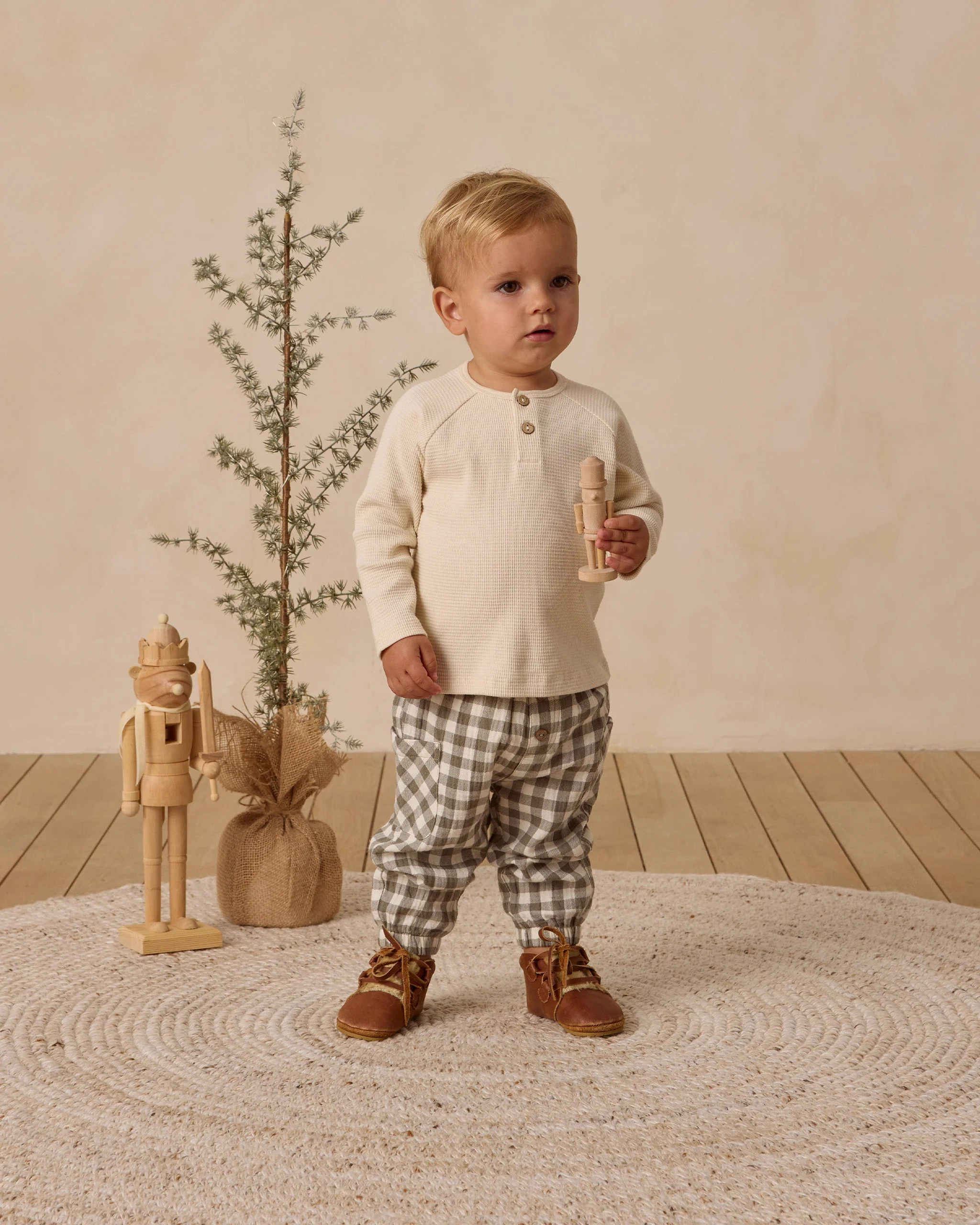 Luca Pant || Forest Check - Image 5